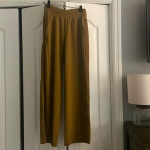 Athleta wide legged Brooklyn pants